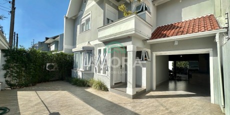Home in Metric Way